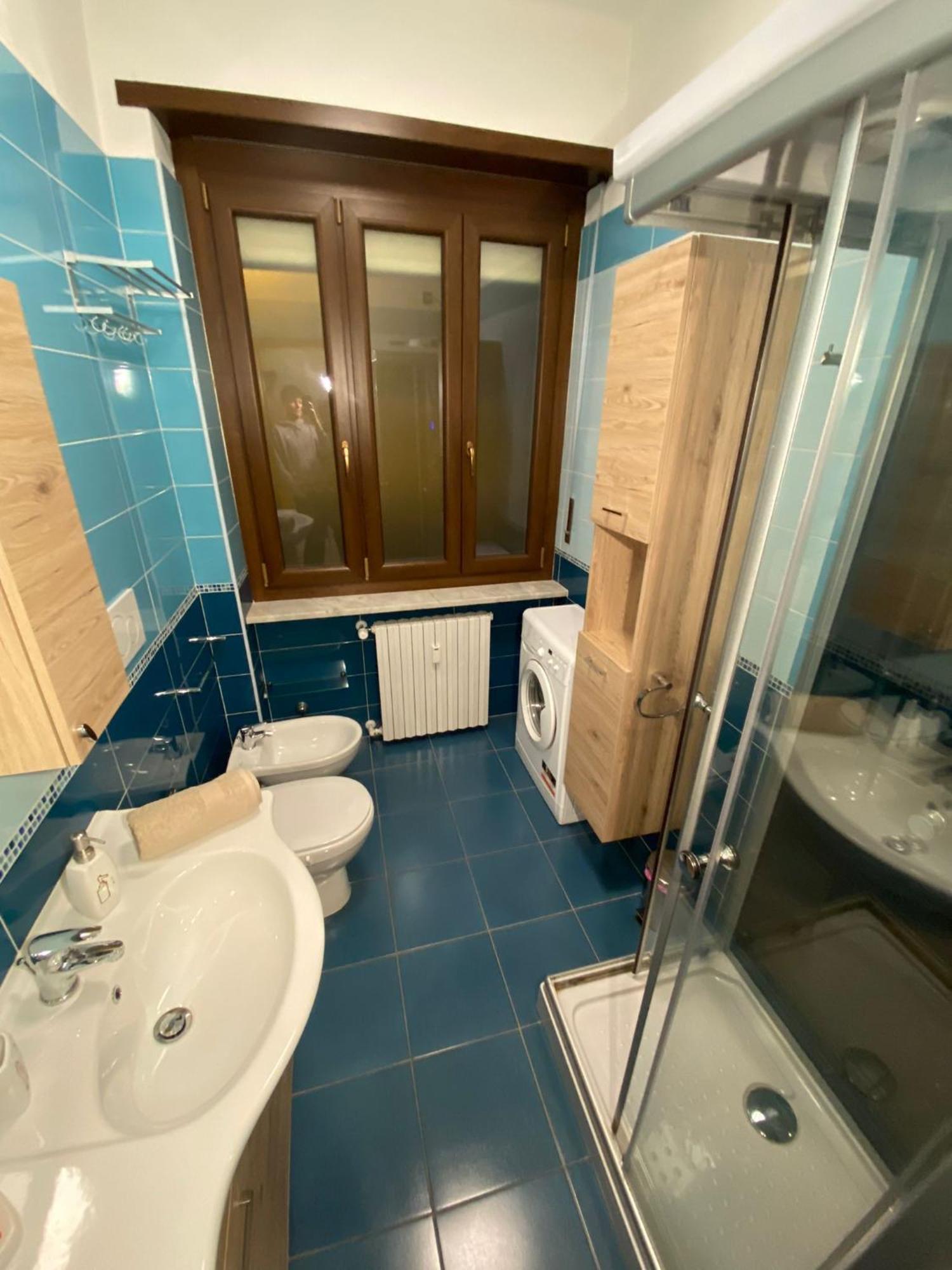Apartamento Confortevole Con Doccia Idromassaggio Turín